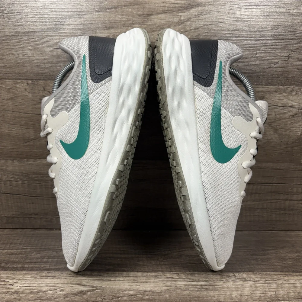 Nike Revolution 6 Next Nature Gray Green Womens Size 7.5 DC3729-008 Running Shoe